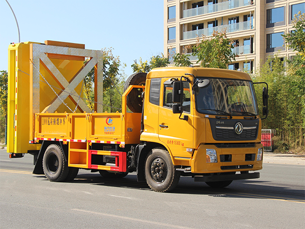 CLW5150TFZD6防撞缓冲车